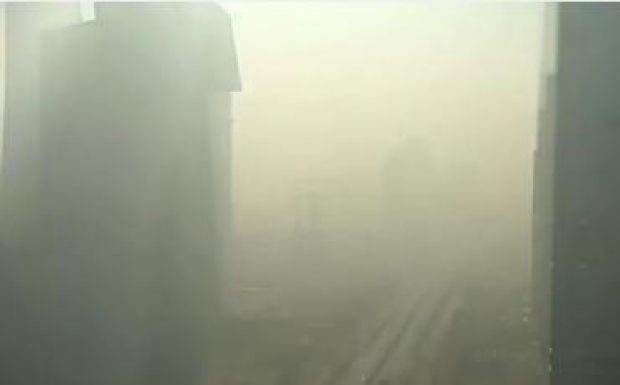 Bizarr felvétel: így öli meg a szmog Pekinget