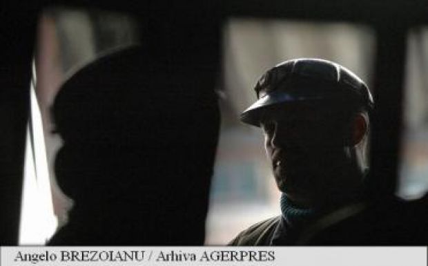 Gyalog indultak el Lupényből Petrozsény felé a tiltakozó bányászok