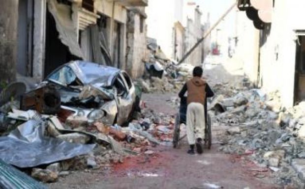 Kezdenek visszatérni a lakók a kelet-aleppói városnegyedekbe