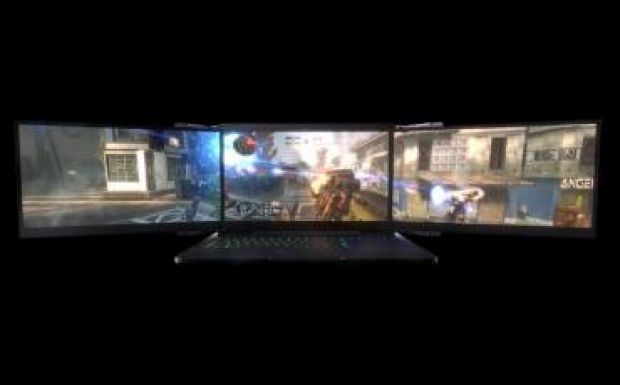 Egy laptop, három monitor – formabontó gép a CES-en