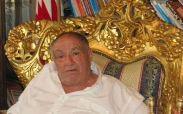 Elhunyt a romák császára