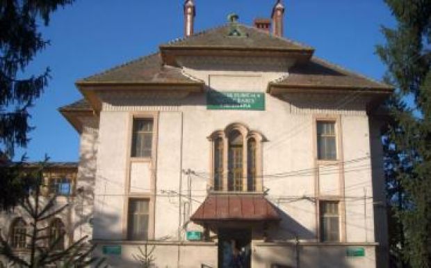 Vizsgálatot indított a Nép Ügyvédje egy kanyaróban meghalt gyermek ügyében