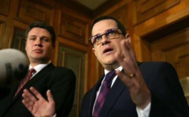 Edward Hellvig szerint példátlan módon támadják a SRI-t