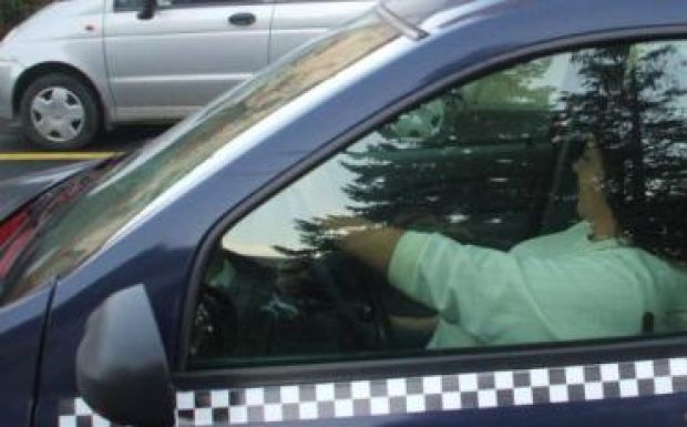 Rablótámadás áldozata lett egy női taxisofőr Sepsiszentgyörgyön