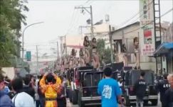 Rúdtáncos lányok parádéjával temettek egy tajvani politikust