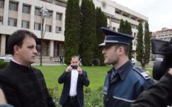 Pert nyert a zászlóállítás miatt megbírságolt Tőke Ervin