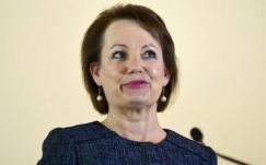 Nem kap fizetést egy ausztrál miniszter, mert közpénzen utazott magáncélból