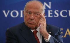 Börtönben marad Dan Voiculescu, aki percenként 2 oldalnyi tudományos szöveget ír