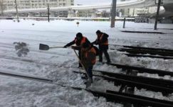 Száznegyvennyolc járatát törölte a CFR