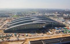 Még üres a NATO új központja az IT-infrastruktúra miatt