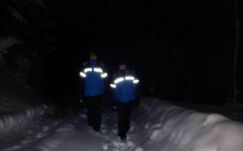 Elakadt a hóban egy 42 gyereket szállító autóbusz a Szemenik-hegységben