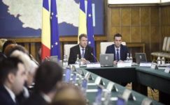 Johannis: a kormány vonja vissza a közkegyelmi és a bkt.-t módosító rendeleteket