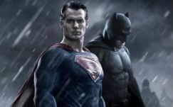 Ben Affleck vagy Julia Roberts lehet az év legrosszabb színésze Hollywoodban