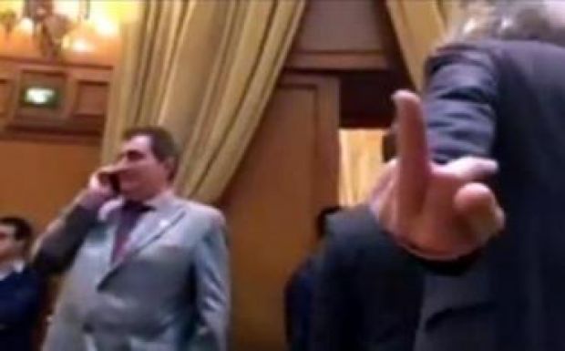 Szó szerint beintett egy PSD-s szenátor az államfőnek