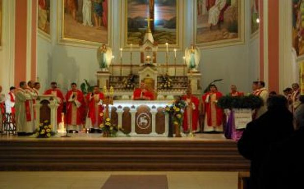 Továbbra sem tartanak magyar miséket a csángó falvak római katolikus templomaiban