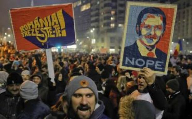 Rekordot döntenének hétvégén a tüntetők Bukarestben
