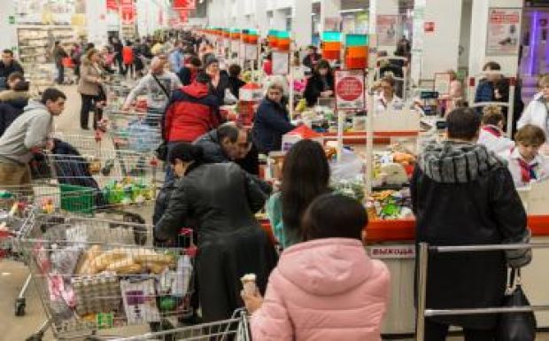 Eljárást indított az EB Románia ellen a szupermarket-törvény miatt