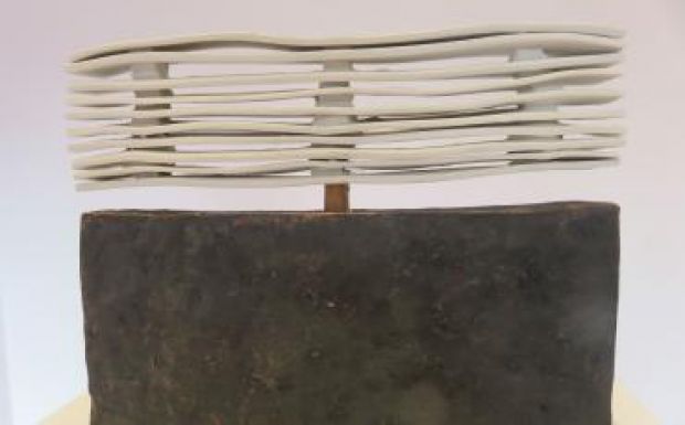 Országos tűzzománc-, üveg- és kerámia-kiállítás látható Marosvásárhelyen