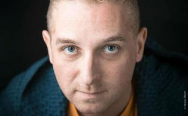 „Az illúziókeltést szeretem” – beszélgetés Budaházi Attila dramaturggal