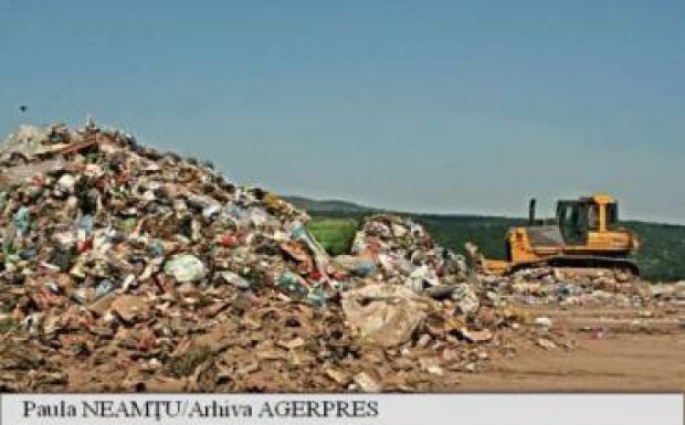 Keményen megbüntették a marosvásárhelyi városházát az illegális hulladéktároló miatt