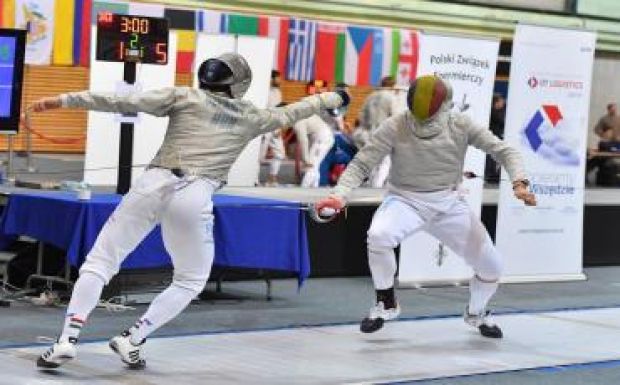 Sikerrel jártak a román kardvívók Varsóban 