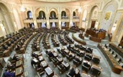 Megválasztották a szenátus házbizottságát