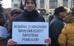 Sok kisgyerekes család vonult ki Marosvásárhelyen