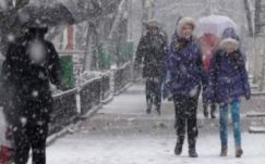 Még enyhe marad az idő, de aztán visszatér a tél