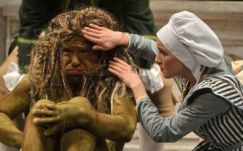 Lápi szörnytörténetet mutatott be a Csíki Játékszín