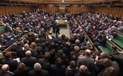 Véglegesítették a Brexit kilépési folyamat elkezdését