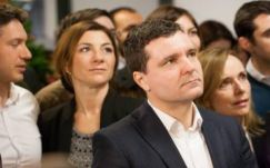 Törvénytelen forrásokból jutott pénzhez az USR?