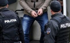 Gyermekpornográfia terjesztéséért tartóztattak le egy nagyváradi férfit