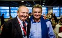 Erdélyi mesteredzőt igazolt a Fradi jégkorongszakosztálya 