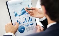 Kezdő kis- és középvállalkozók 200 ezer lejes támogatást kaphatnak