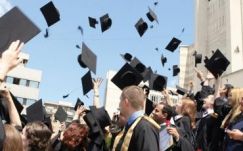 Drasztikus megoldást javasol a Román Akadémia az agyelszívás megállítására