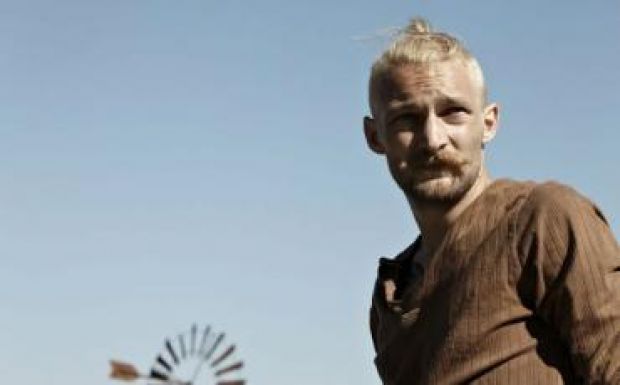 Pofonok és pofonok - filmkritika a Kojotról