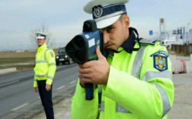 Szokatlanul nagy bírságot kapott egy gyorshajtó dévai nő