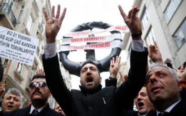 Elmérgesedett a viszony Hollandia és Törökország között