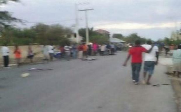 Felvonulók közé hajtott egy busz Haitin – rengeteg halott és sérült