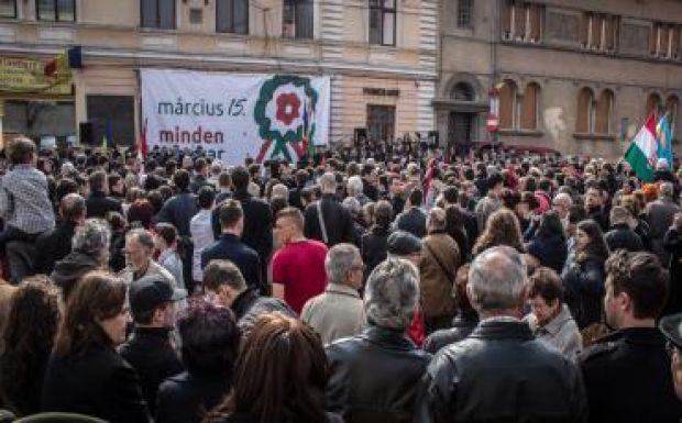 Közel 4000 anyaországi középiskolást utaztat határon túlra március 15-én a Rákóczi Szövetség