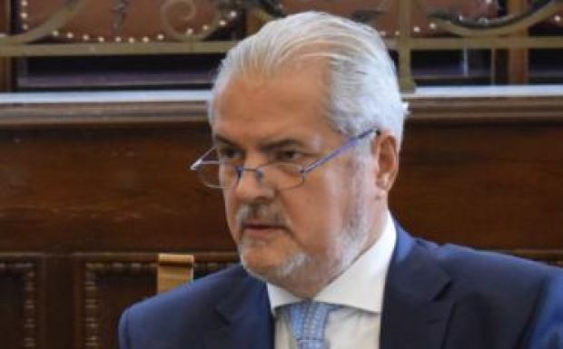 Năstase: a kormány nem állhat Dragnea gyámsága alatt