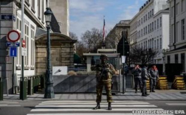 FRISSÍTVE: Bombariadó van az egyik fővárosi líceumban