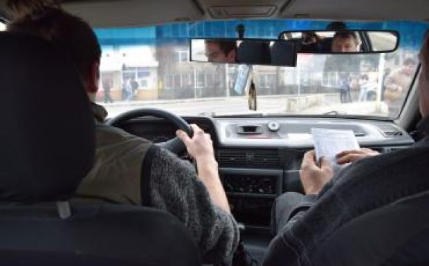 Miért teljesítenek rosszul a Hargita megyeiek a sofőrvizsgán? – utánajártunk