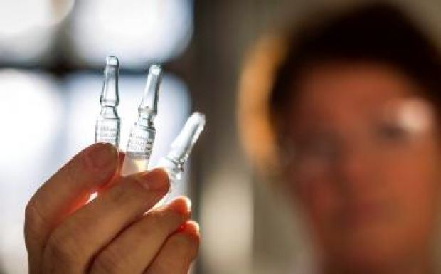 Szakember: az eddiginél agresszívebb vírustörzs okozza a kanyarót