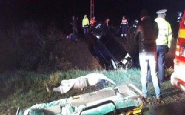 Három ember vesztette életét egy autóbalesetben