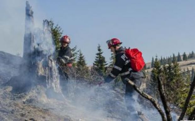 Mintegy 120 hektárnyi száraz növényzet égett le Hargita megyében