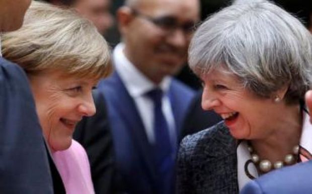 Merkel a brexitről: az EU fair és konstruktív tárgyalásokra törekszik