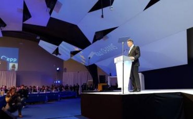 Johannis az EPP-kongresszuson: nem támogatjuk a többsebességes Európa ötletét