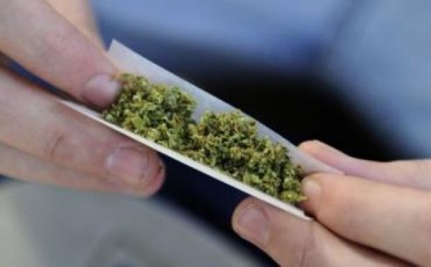 Etnobotanikus szerekkel kereskedőket vett őrizetbe a DIICOT Maros megyében