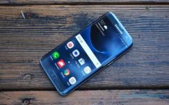  A Samsung Galaxy S7 edge lett 2016 legjobb telefonja